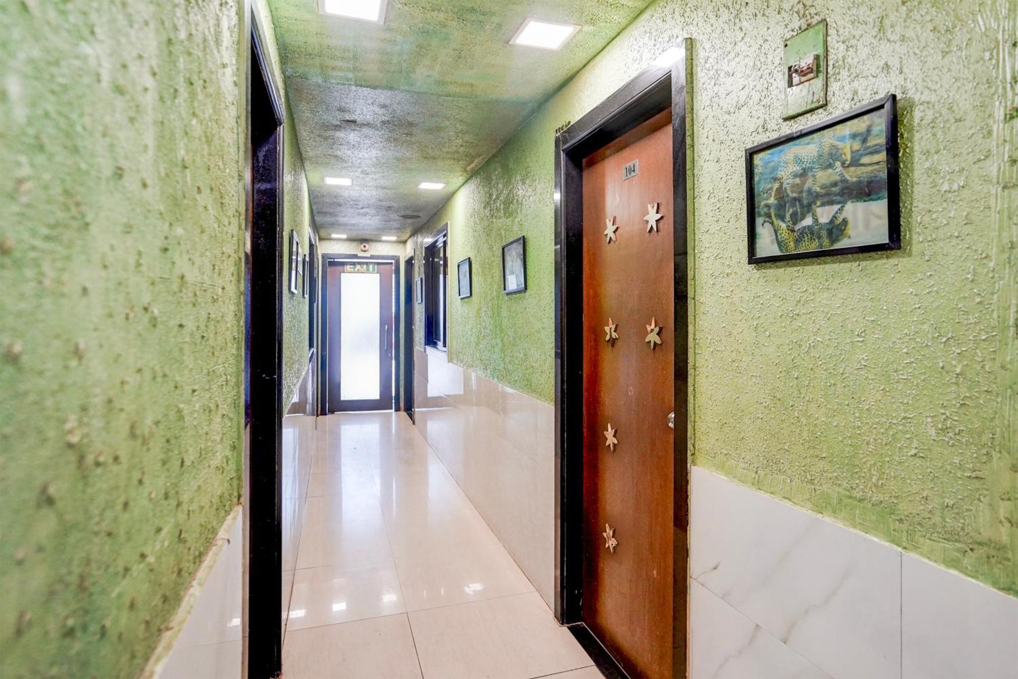 Hotel O The Om Sai Residency Mumbai Exterior photo